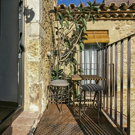 Habitacio Puntanals Bed & Breakfast